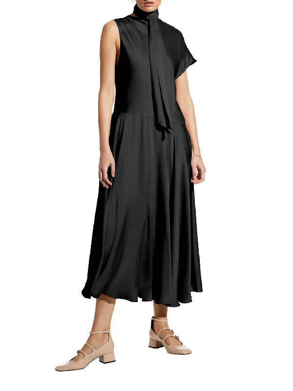 Sadie Maxi Dress In Black