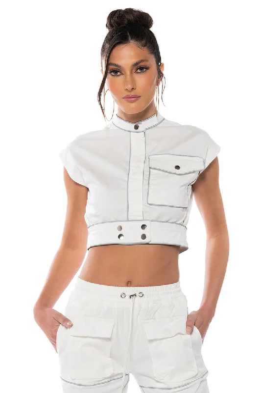 DESTINATION CROPPED CARGO TOP